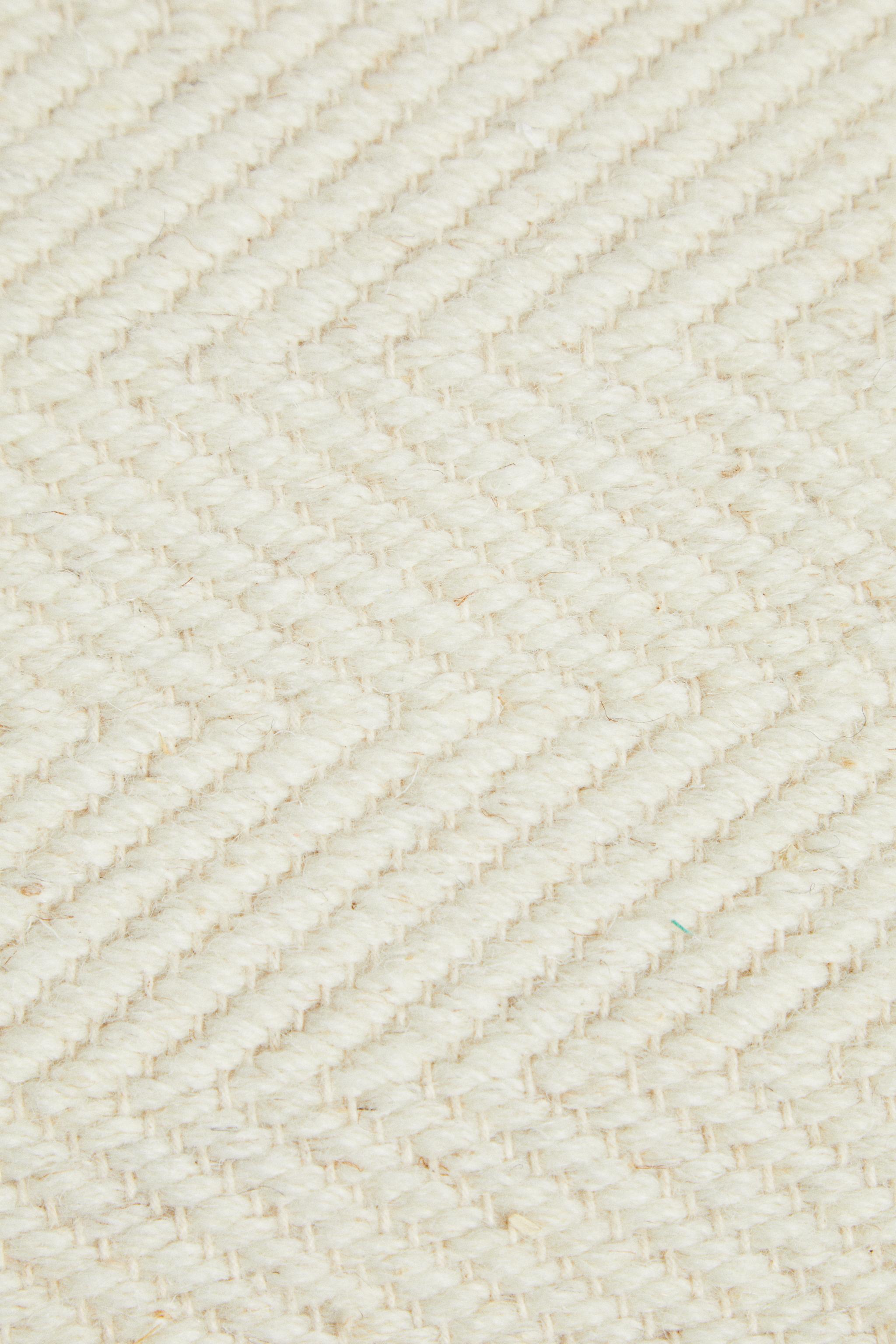 HERRINGBONE WOOL AREA RUG